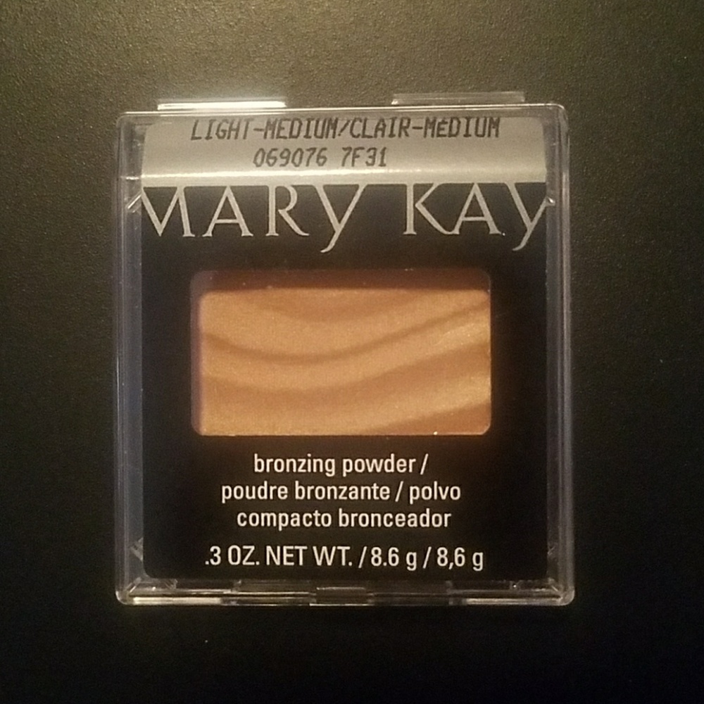 Mary Kay Bronzer